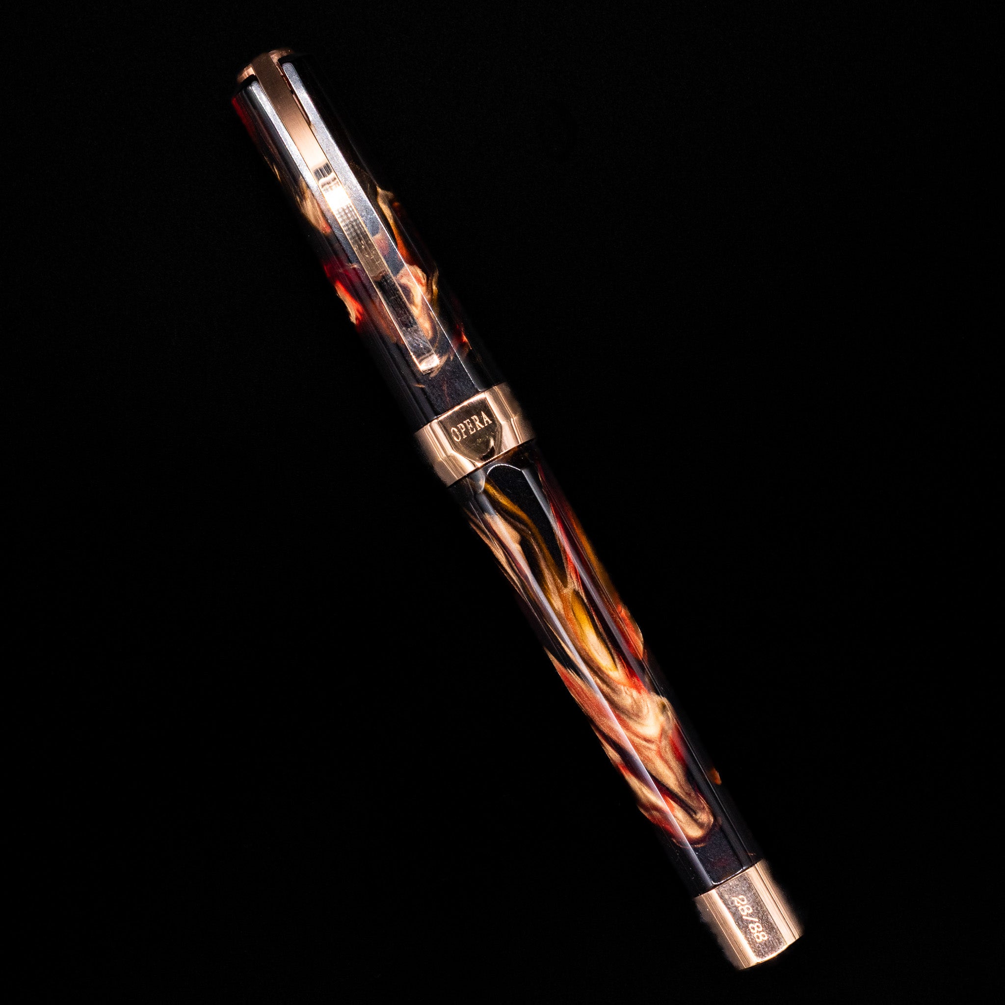 visconti opera master tobacco Combustion LE with no two patterns being exactly the same. Visconti Opera Master Blue Swirl