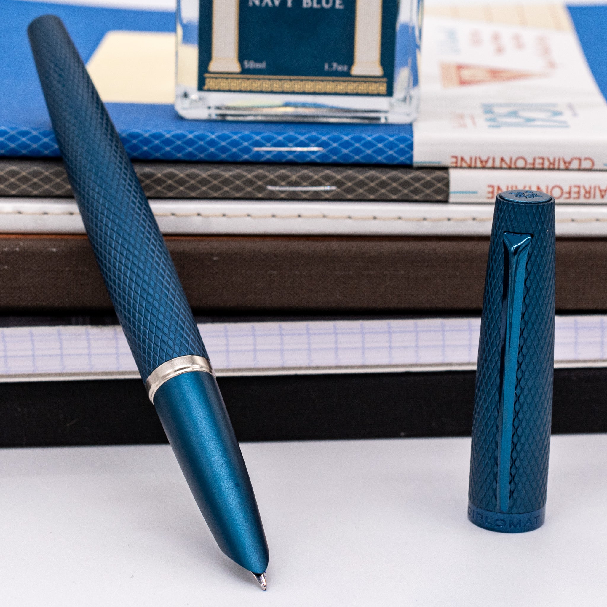 Stylo Roller Viper DIPLOMAT Bleu Guilloché – Design et Fluidité