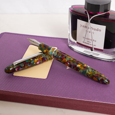 Estie Botanical Gardens Fountain Pen: A balanced fusion of comfort and elegance, featuring turned acrylic with gold-plated accents.