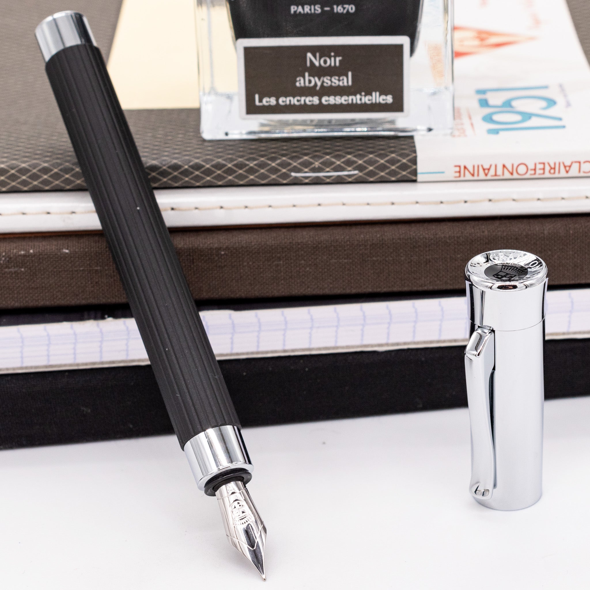 Graf von Faber-Castell Tamitio Fountain Pen - Classic Black – Truphae