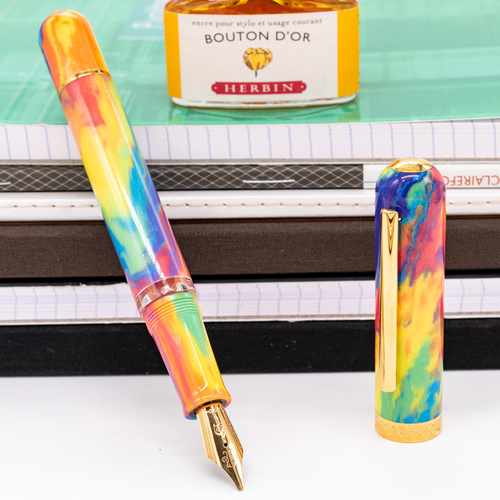 Nahvalur Voyage Fountain Pen - 2024 Pride – Truphae