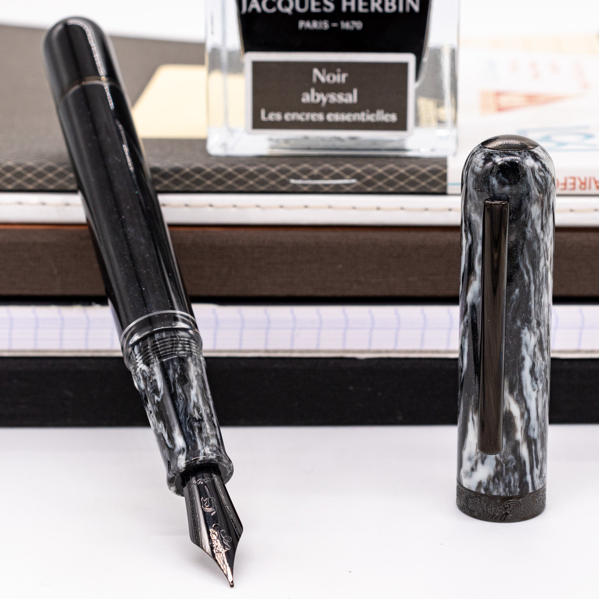 GUVET BLACK GOLD 田栩宁 田栩寧 セットコラボ特典セット Nahvalur Voyage Fountain Pen - Cookies and Cream – Truphae