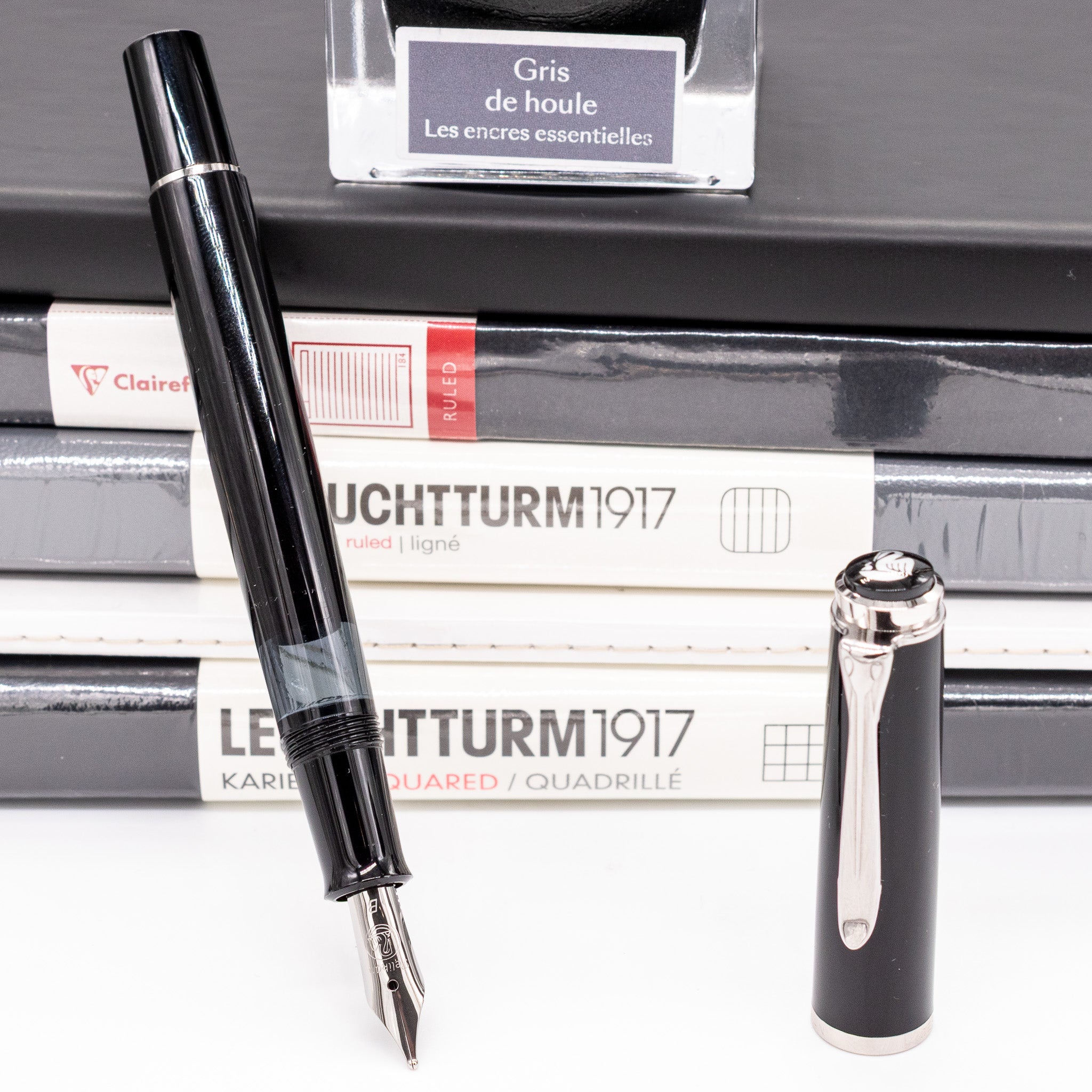 Pelikan 万年筆 M205インクセット Pelikan Classic M205 Black Fountain Pen - Piston-Fill – Truphae