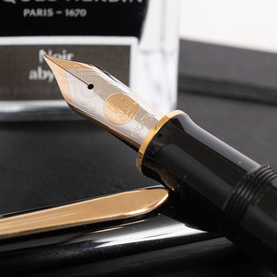 Pelikan Souveran M1000 Black Fountain Pen 18k gold nib