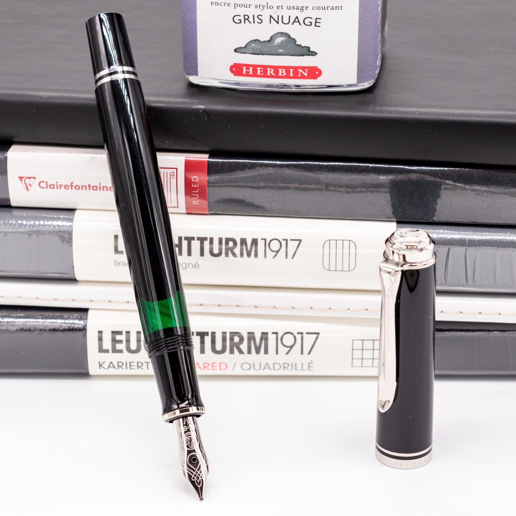 Pelikan Souveran M405 Fountain Pen - Black – Truphae
