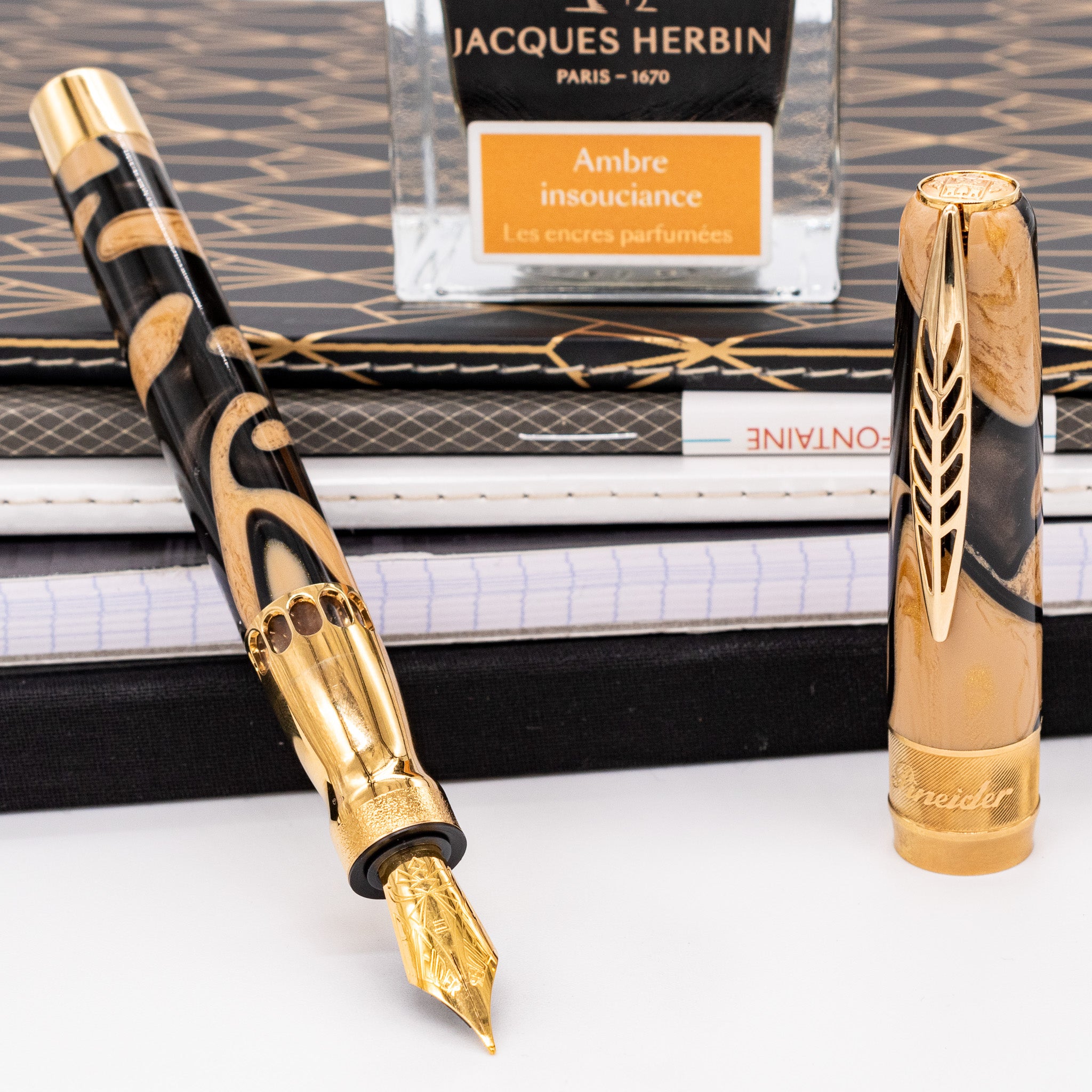 Pineider La Grande Bellezza Rocco Fountain Pen - Dune Gold – Truphae