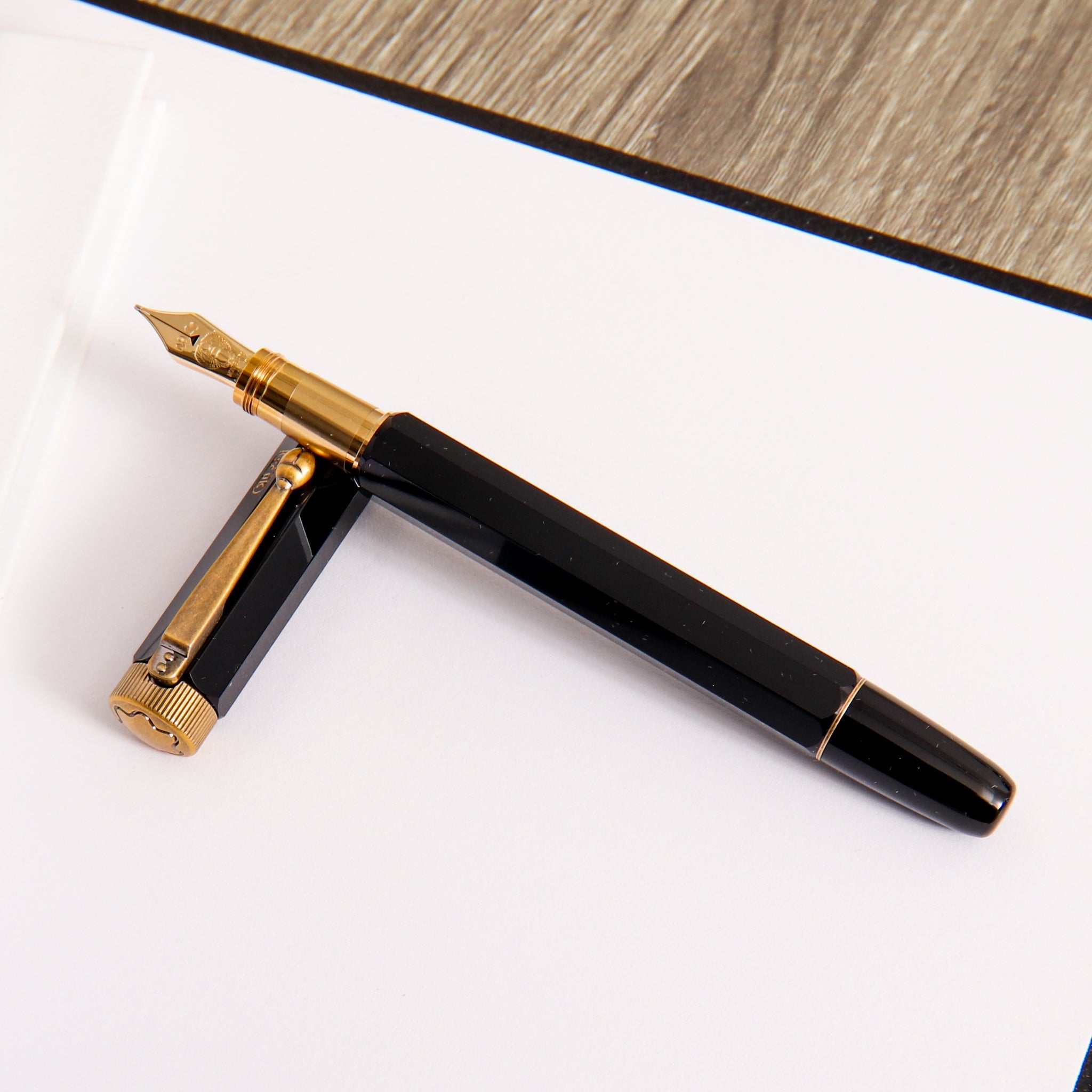 Montblanc shop heritage pen