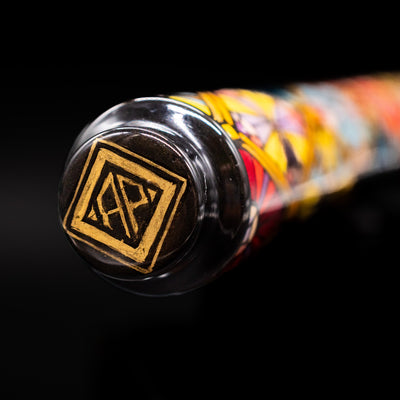  Zoomed-in view of the top of the cap with the finial on the AP Limited Editions Imperial Lacquer Art Fountain Pen - Tiffany.