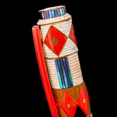 A zoomed-in view of the cap and clip on the AP Limited Editions Writer Maki-e Fountain Pen - Aogai Deco.