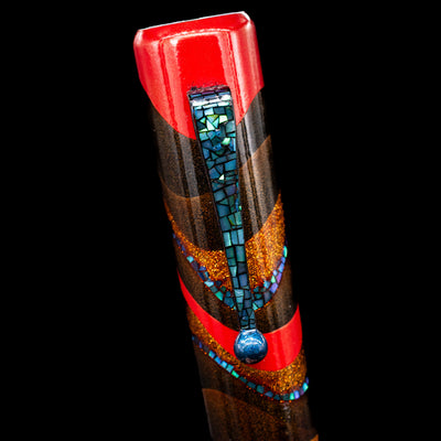 Close-up view of the cap and raden clip on the AP Limited Editions Writer Maki-e Fountain Pen - The Dunes.