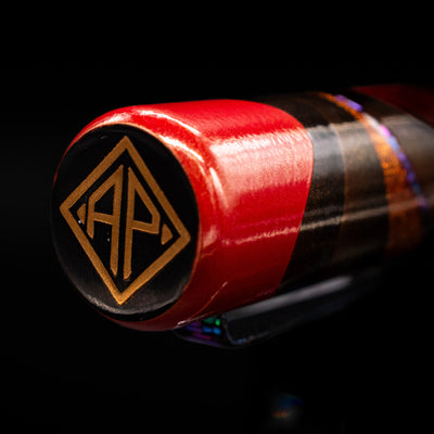  Zoomed-in view of the top of the cap with the finial on the AP Limited Editions Writer Maki-e Fountain Pen - The Dunes.