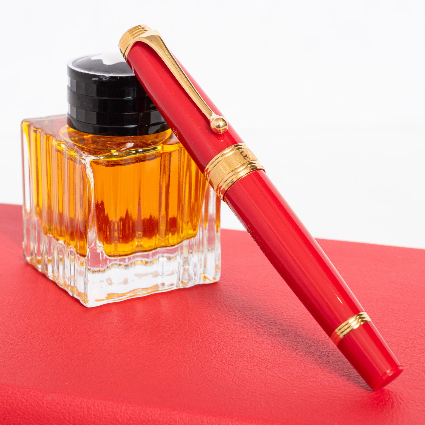 Aurora 1997 Limited Edition Italian Flag Red Fountain Pen capped