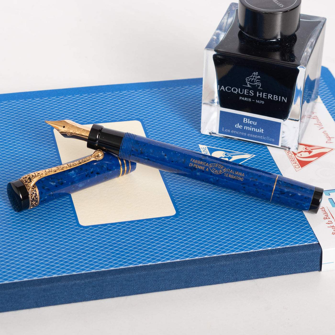 Aurora Internazionale Blue Limited Edition Fountain Pen lapis