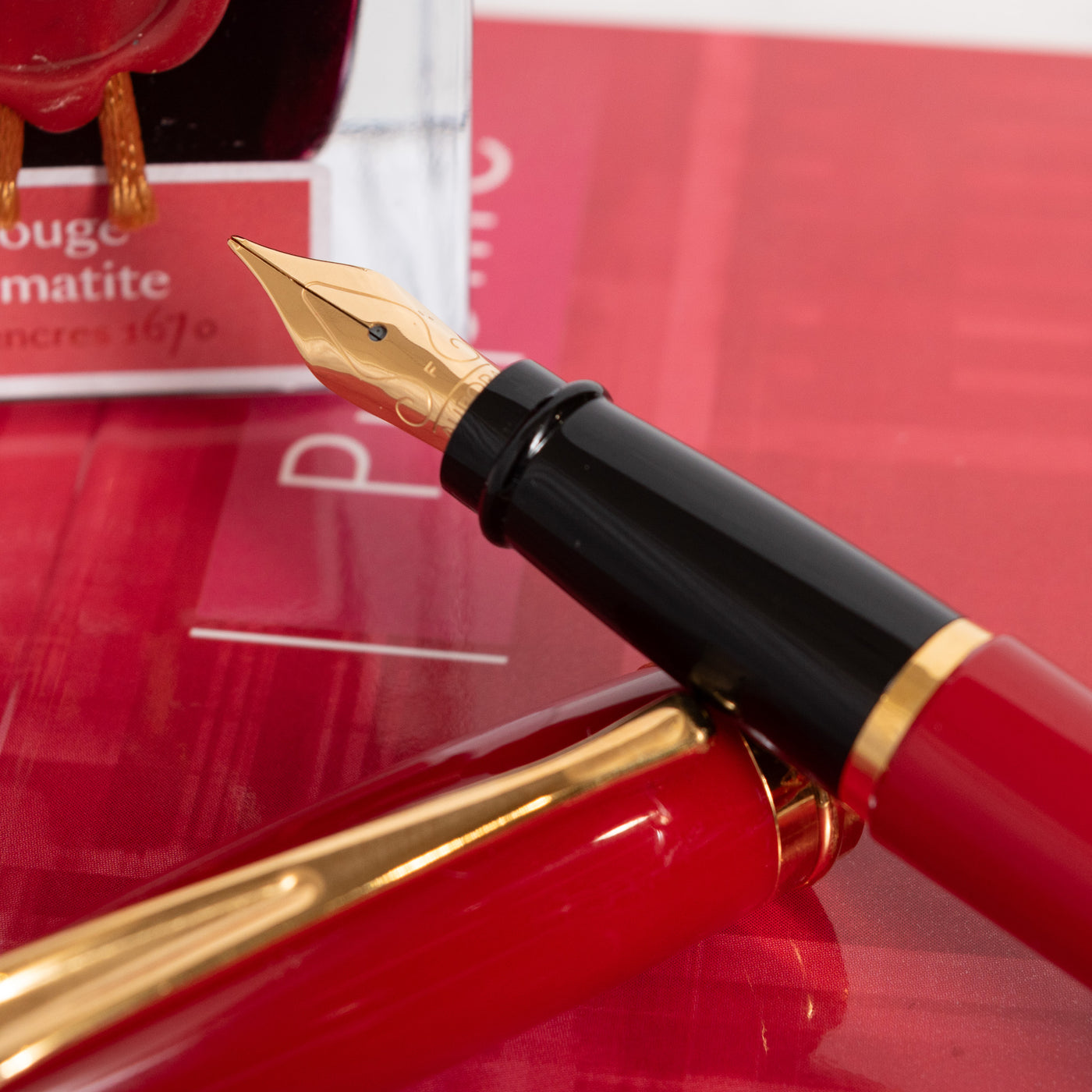 Aurora Ipsilon Red & Gold Fountain Pen Stainless Steel Nib