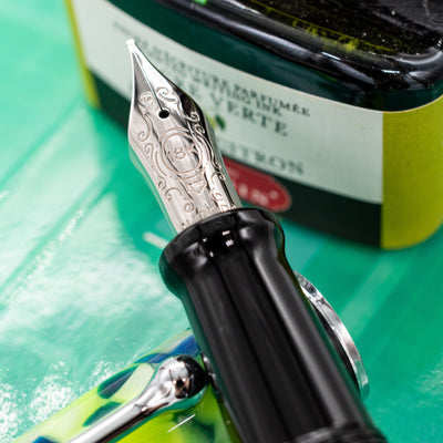 Aurora Optima 365 Fountain Pen - Fluo 18k gold nib