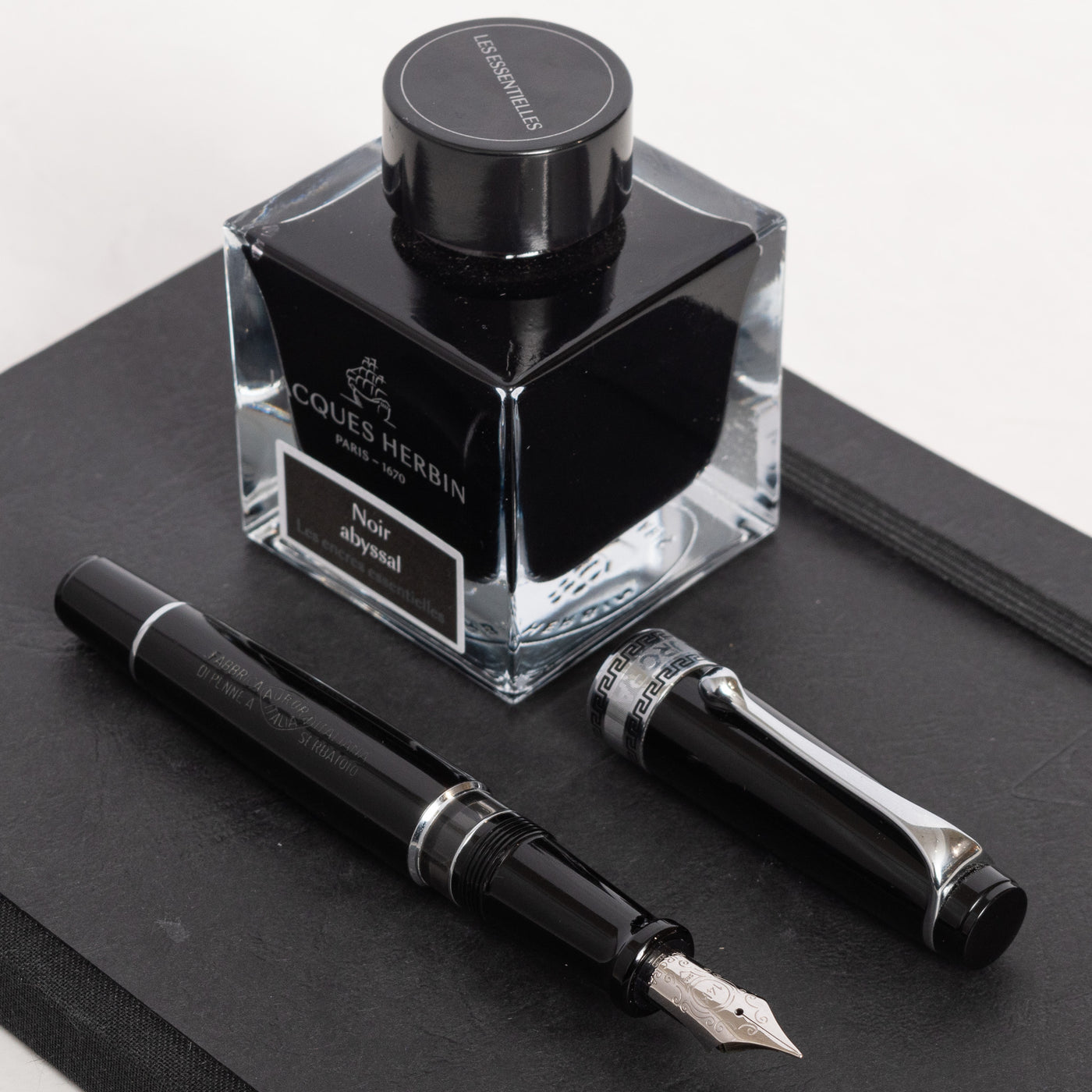 Aurora Optima Black Resin & Chrome Fountain Pen Italian made