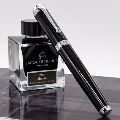Aurora Talentum Black & Chrome Fountain Pen capped