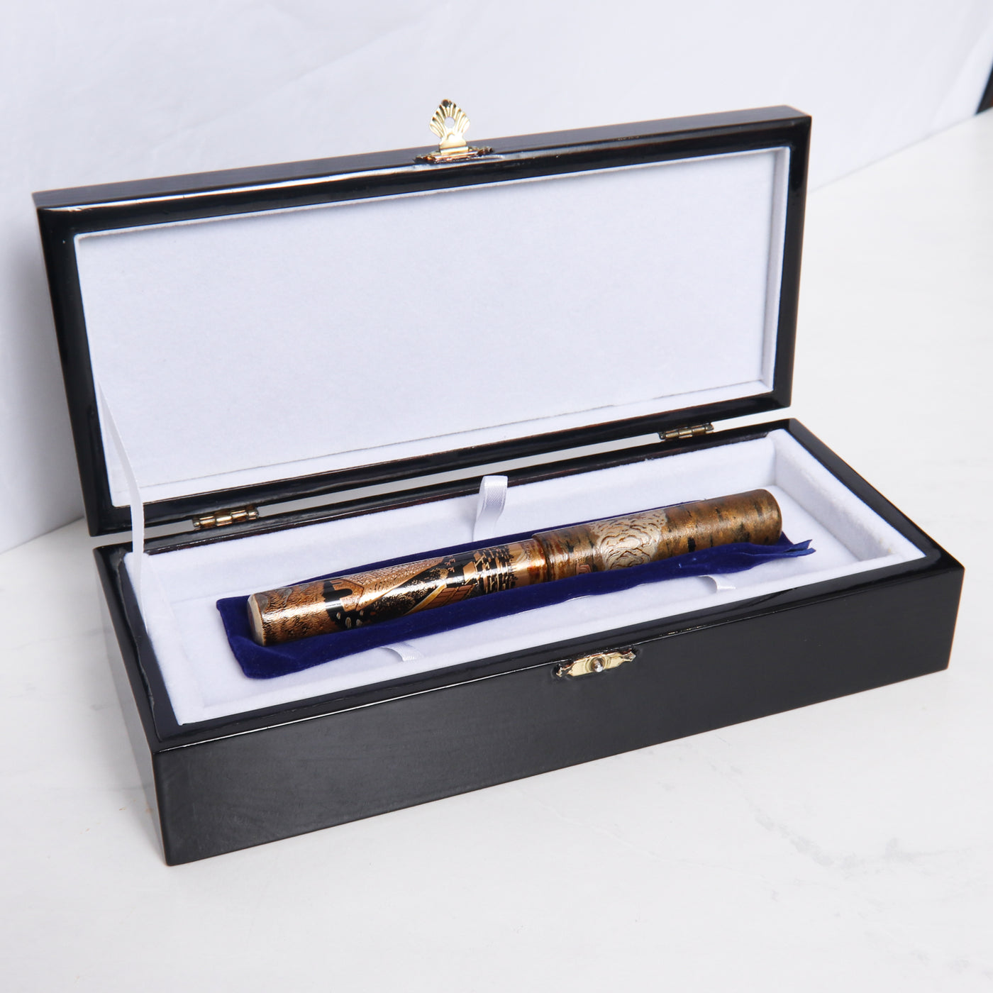 Bottegando After the Rain Maki-e Fountain Pen + Maki-e Box Inside Display Box