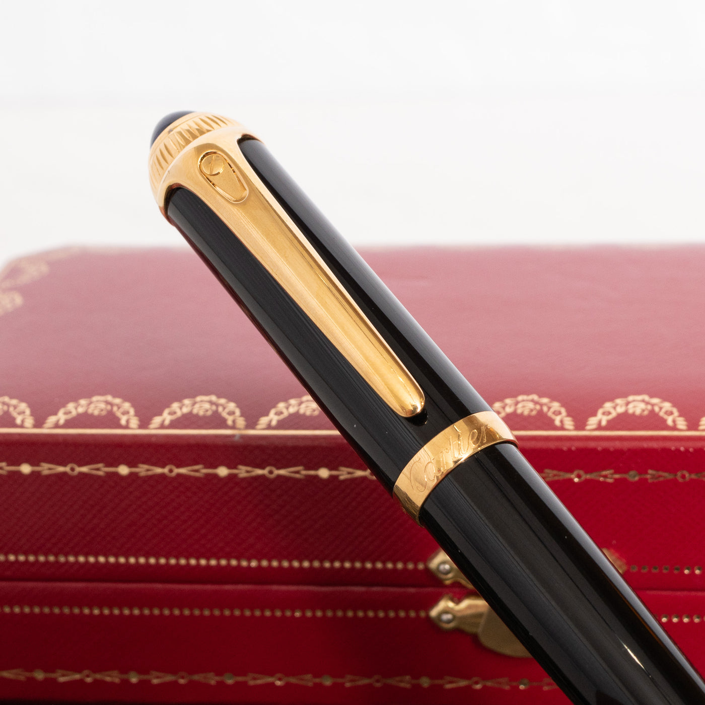 Cartier Roadster Black & Gold Ballpoint Pen clip