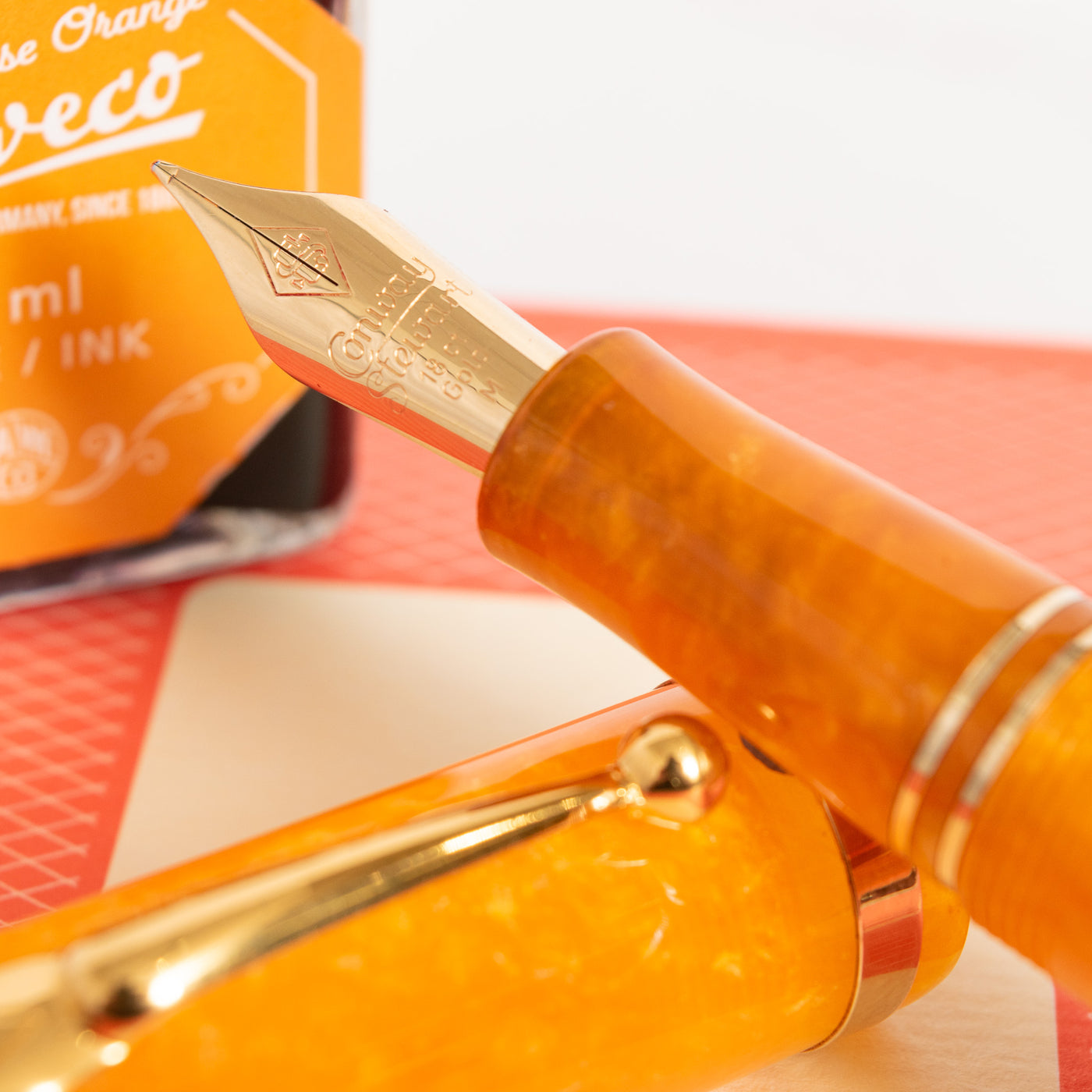 Conway Stewart Winston Churchill Oversize Orange Fountain Pen 18k nib