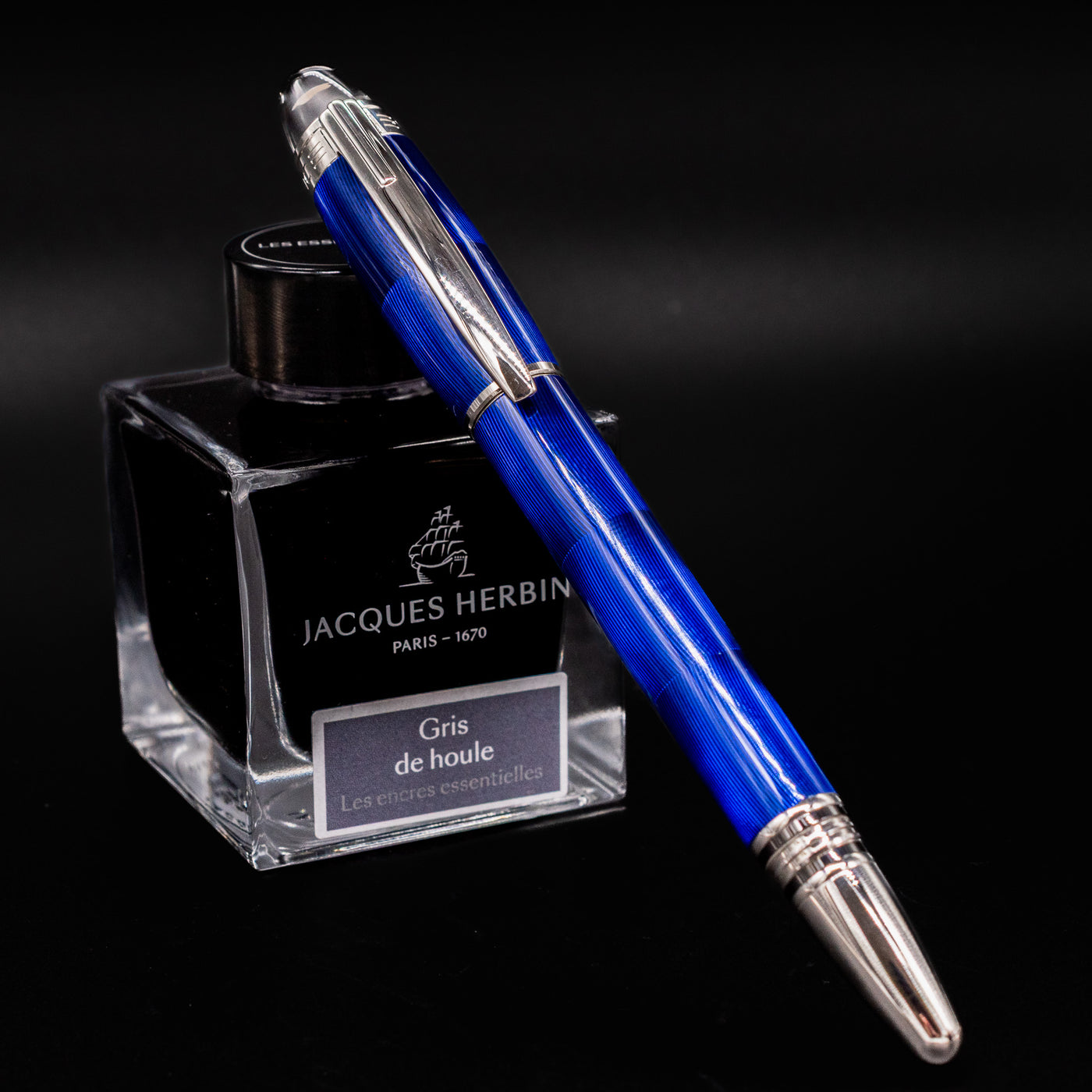 Montblanc Starwalker Cool Blue Fountain Pen - Preowned