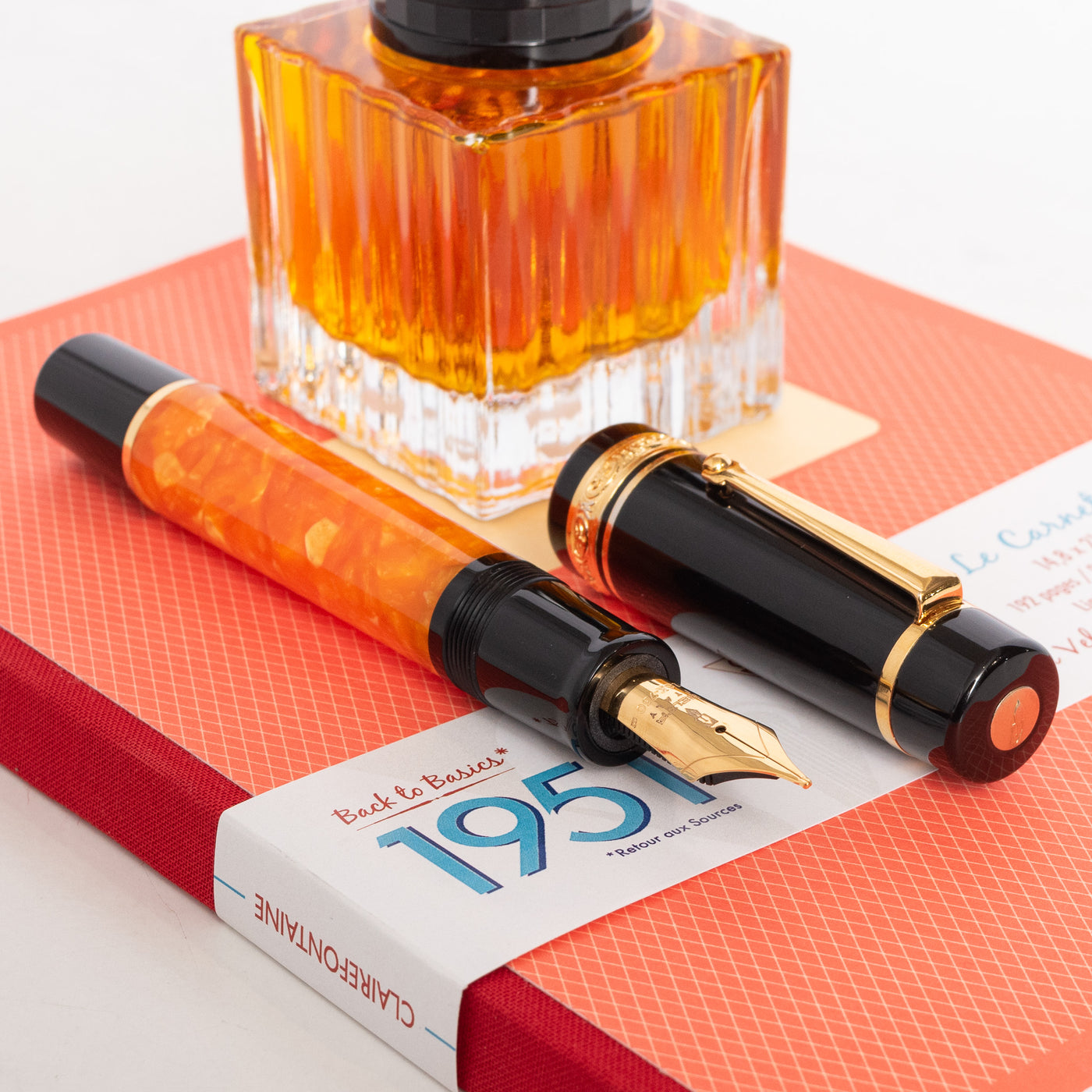 Delta DV Original Oversize Fountain Pen gold trim