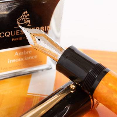 Delta Dolcevita Oversize Black & Orange Fountain Pen 18k Gold Nib