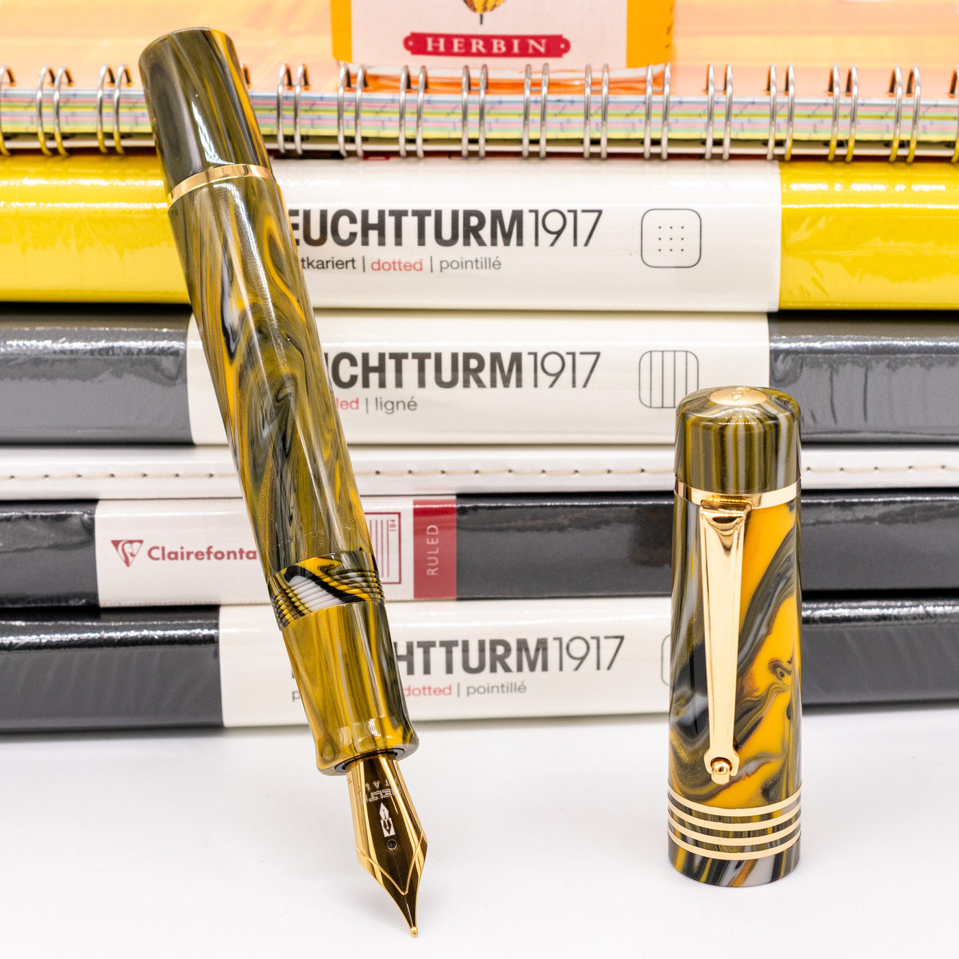 Delta Neo Gallery Fountain Pen - Marigold