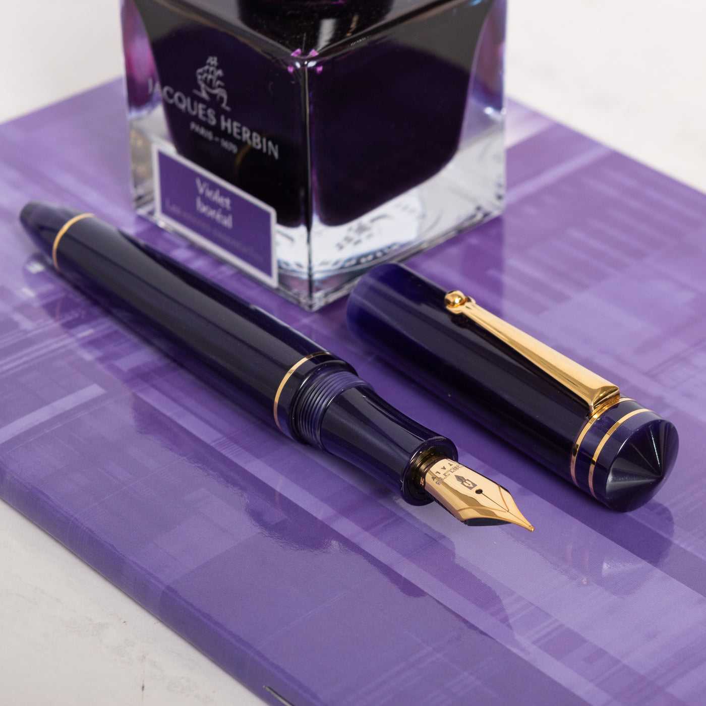 Delta Write Balance Purple Fountain Pen conical top