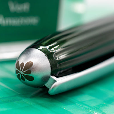 Diplomat Aero Fountain Pen - Evergreen cap top