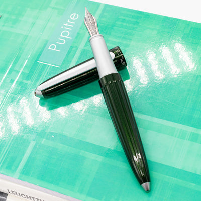 Diplomat Aero Fountain Pen - Evergreen lacquer