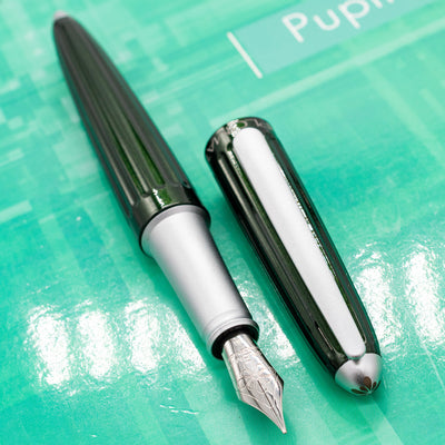 Diplomat Aero Fountain Pen - Evergreen silver trim