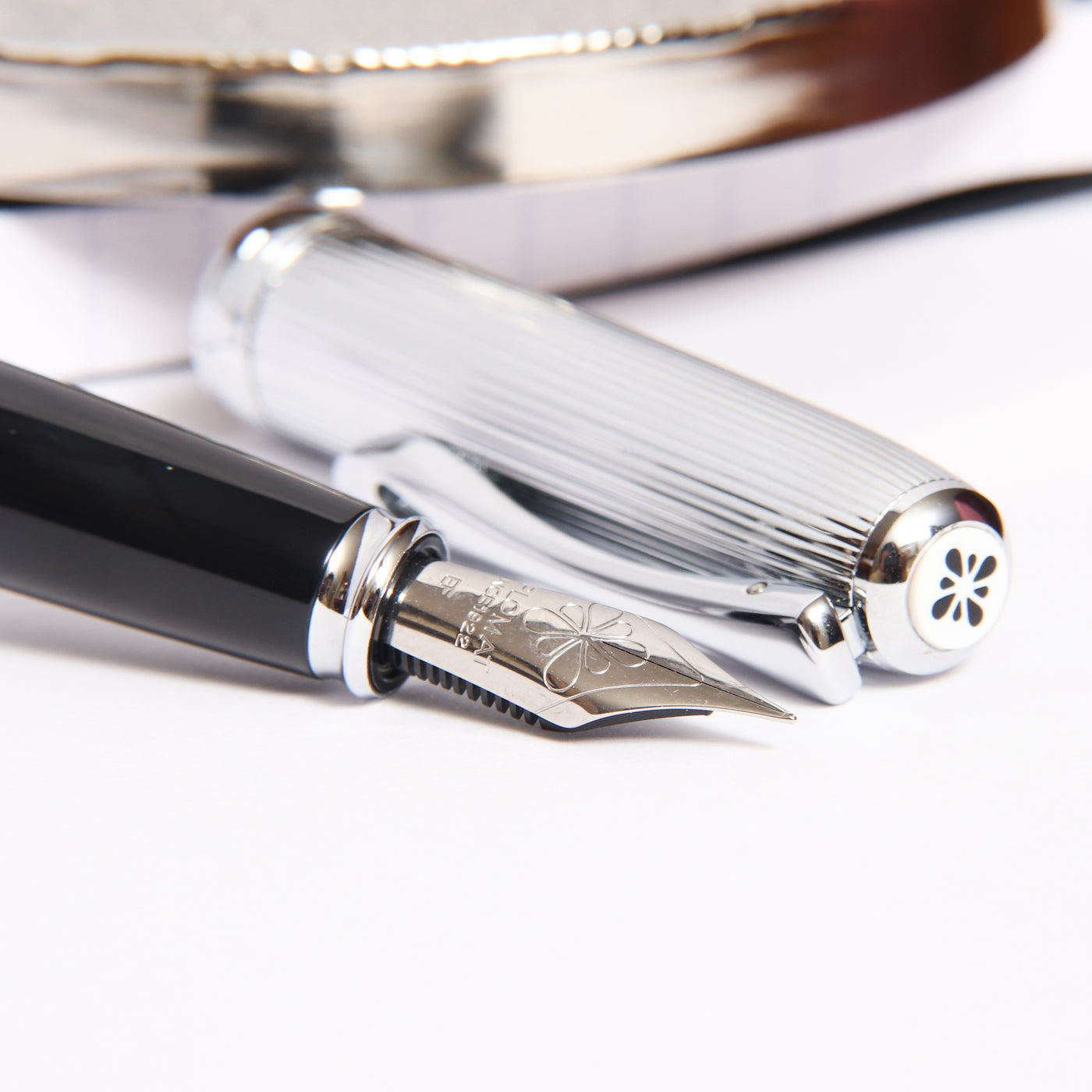 Diplomat Excellence A2 Fountain Pen in Midnight Blue with Chrome Trim - Pens Diplomat Excellence A2 Fountain Pen in Midnight Blue with Chrome Trim - Pens