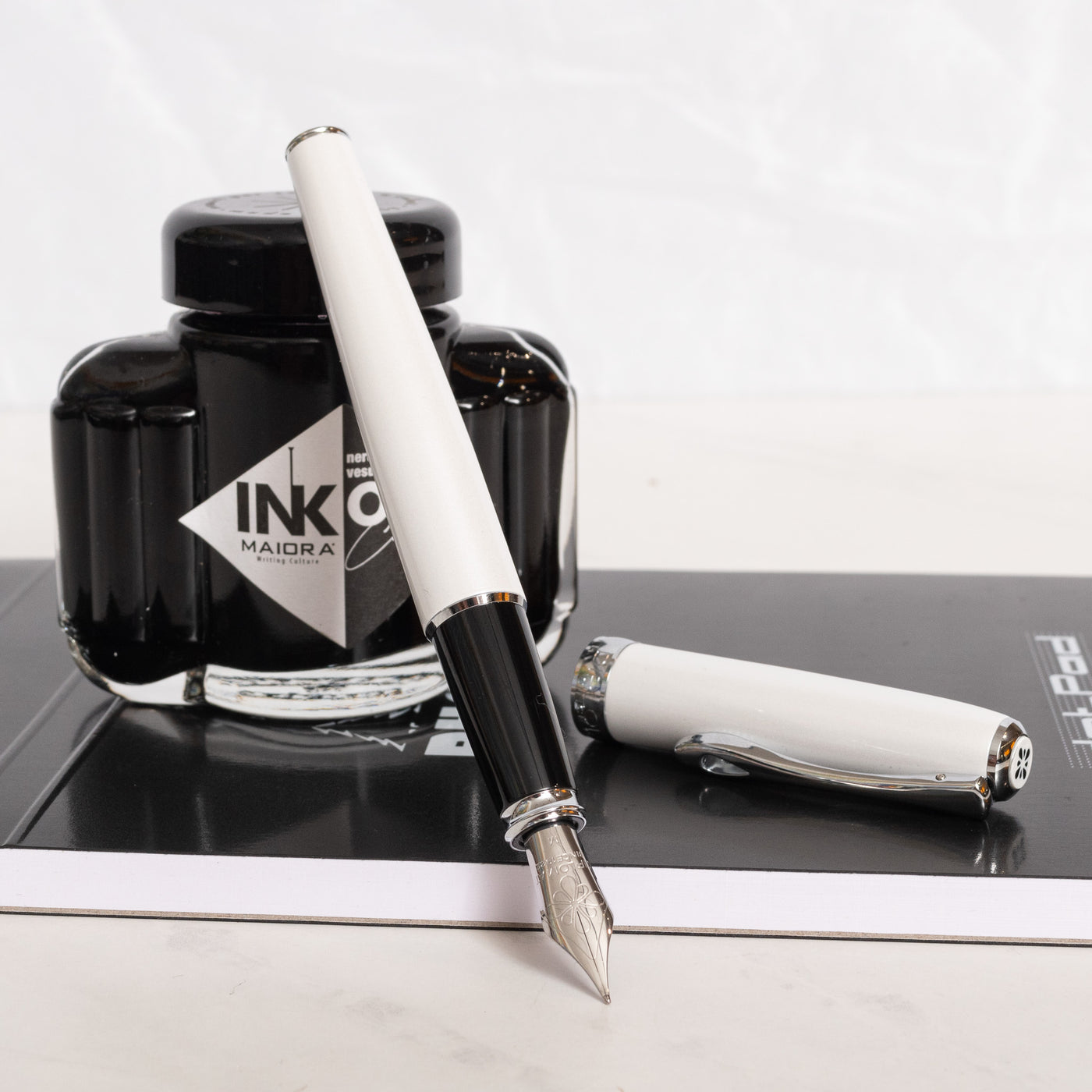 Diplomat Excellence A2 Pearl White & Chrome Fountain Pen Uncapped