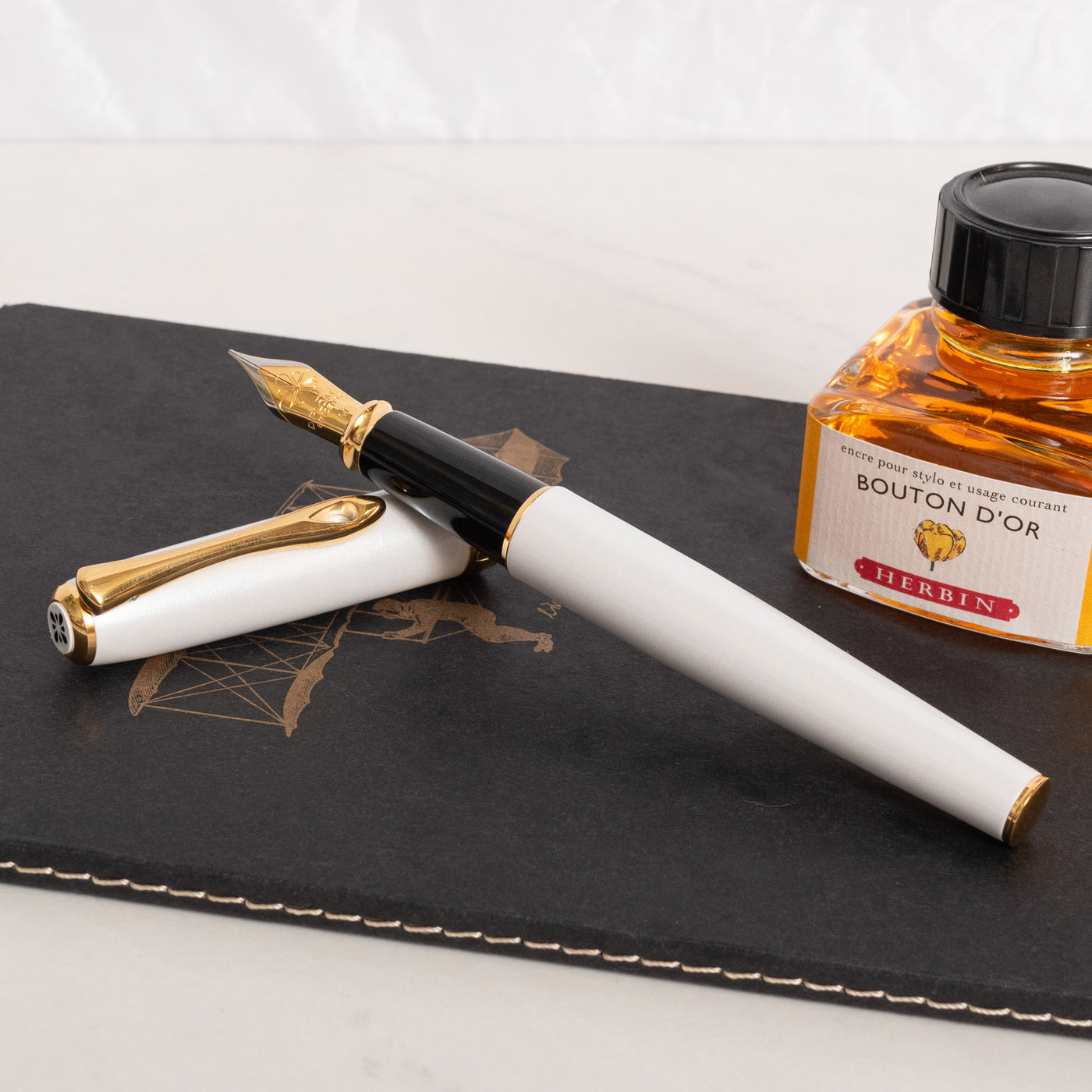 Diplomat Excellence A2 Pearl White & Gold Fountain Pen