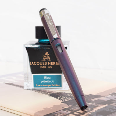 Diplomat Magnum John Doe Fountain Pen Capped Purple and Blue Resin