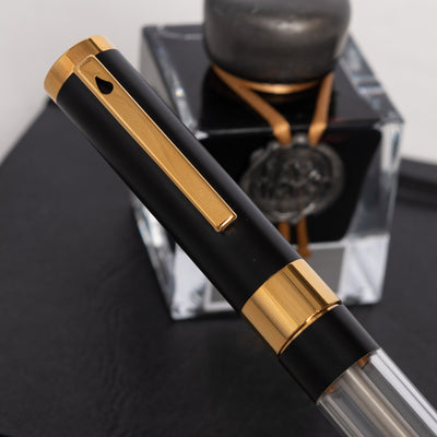 Diplomat Nexus Demo Black & Gold Fountain Pen - 14k Nib clip