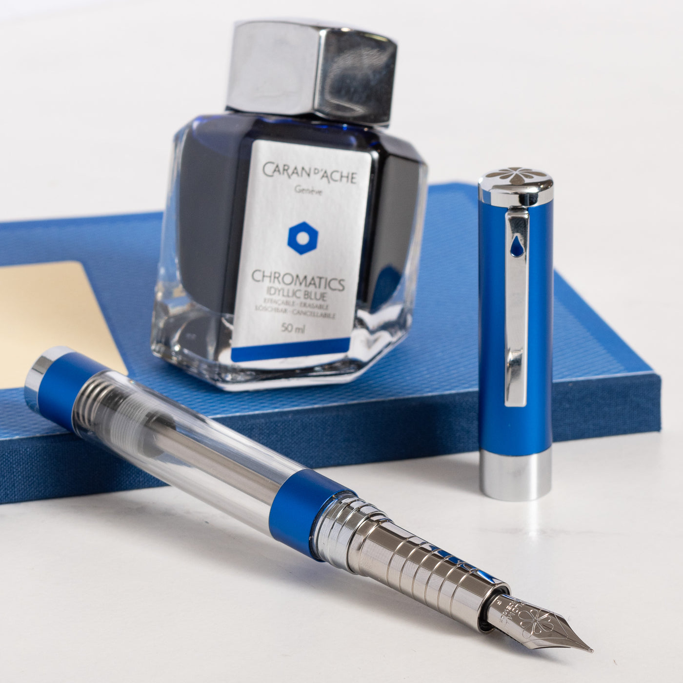 Diplomat Nexus Demo Blue Fountain Pen clear