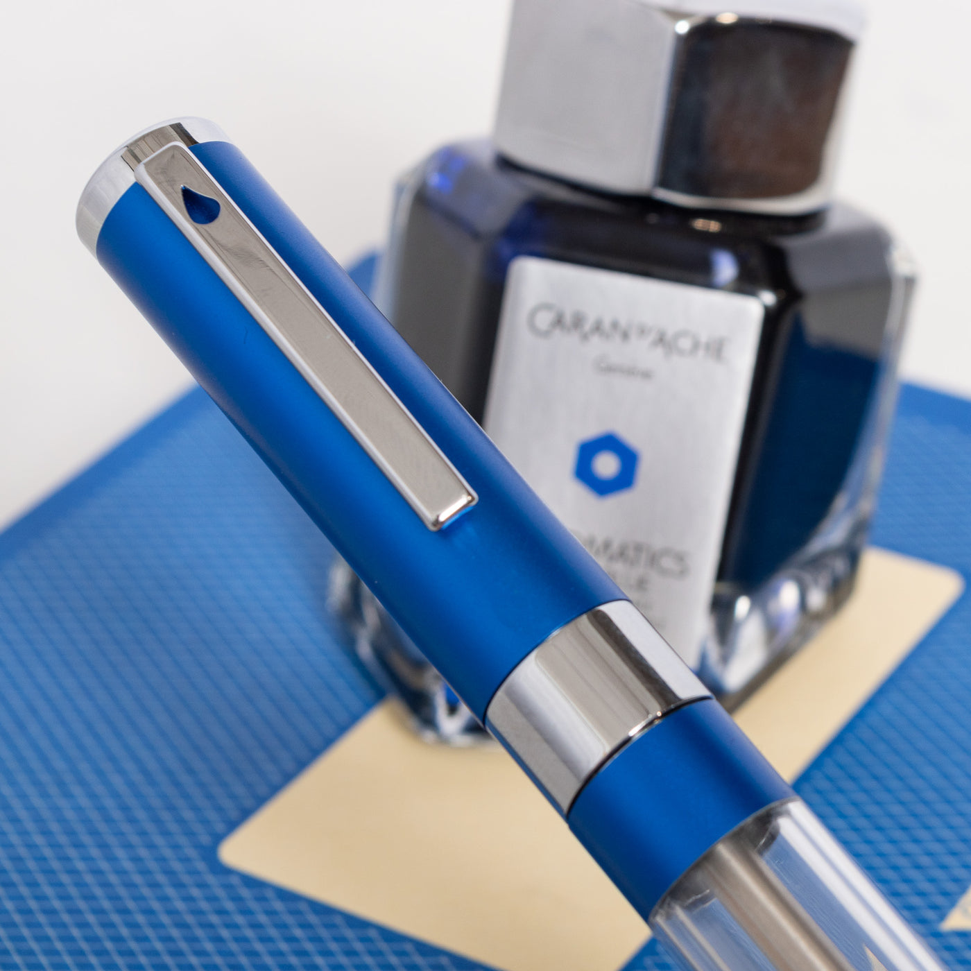 Diplomat Nexus Demo Blue Fountain Pen clip