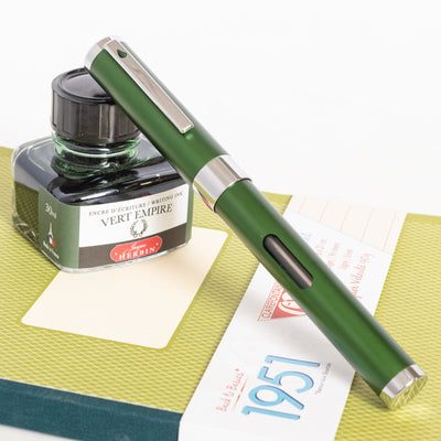 Diplomat Nexus Green Fountain Pen capped