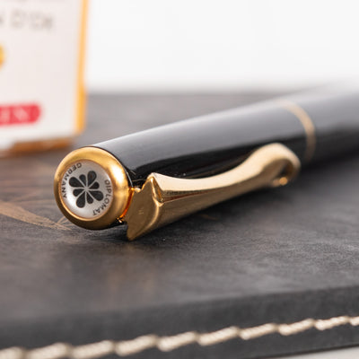 Diplomat Traveller Black Lacquer & Gold Fountain Pen Logo