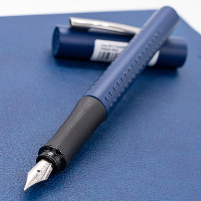 Faber-Castell Grip 2011 Fountain Pen - Classic Blue uncapped