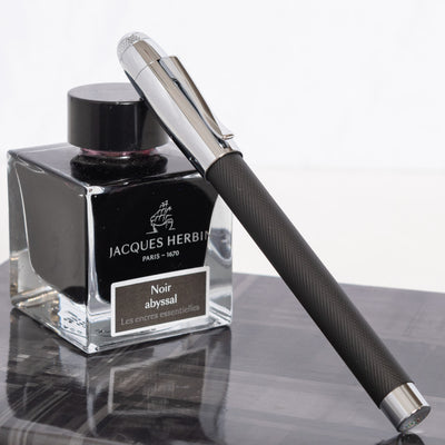 Graf von Faber-Castell Bentley Onyx Black Fountain Pen