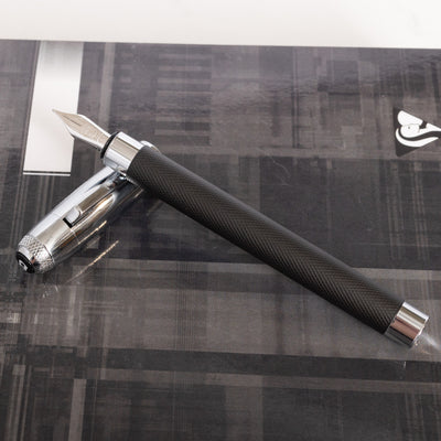 Graf von Faber-Castell Bentley Fountain Pen - Onyx Black