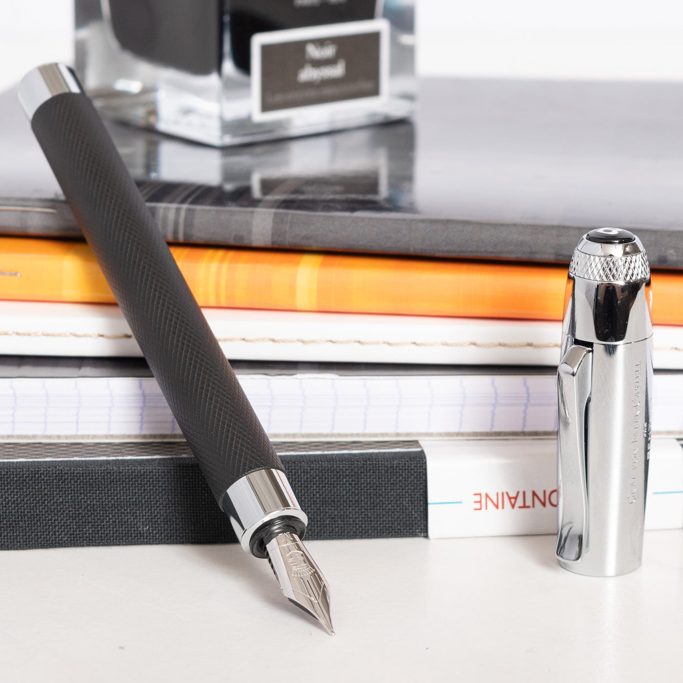 Graf von Faber-Castell Bentley Fountain Pen - Onyx Black