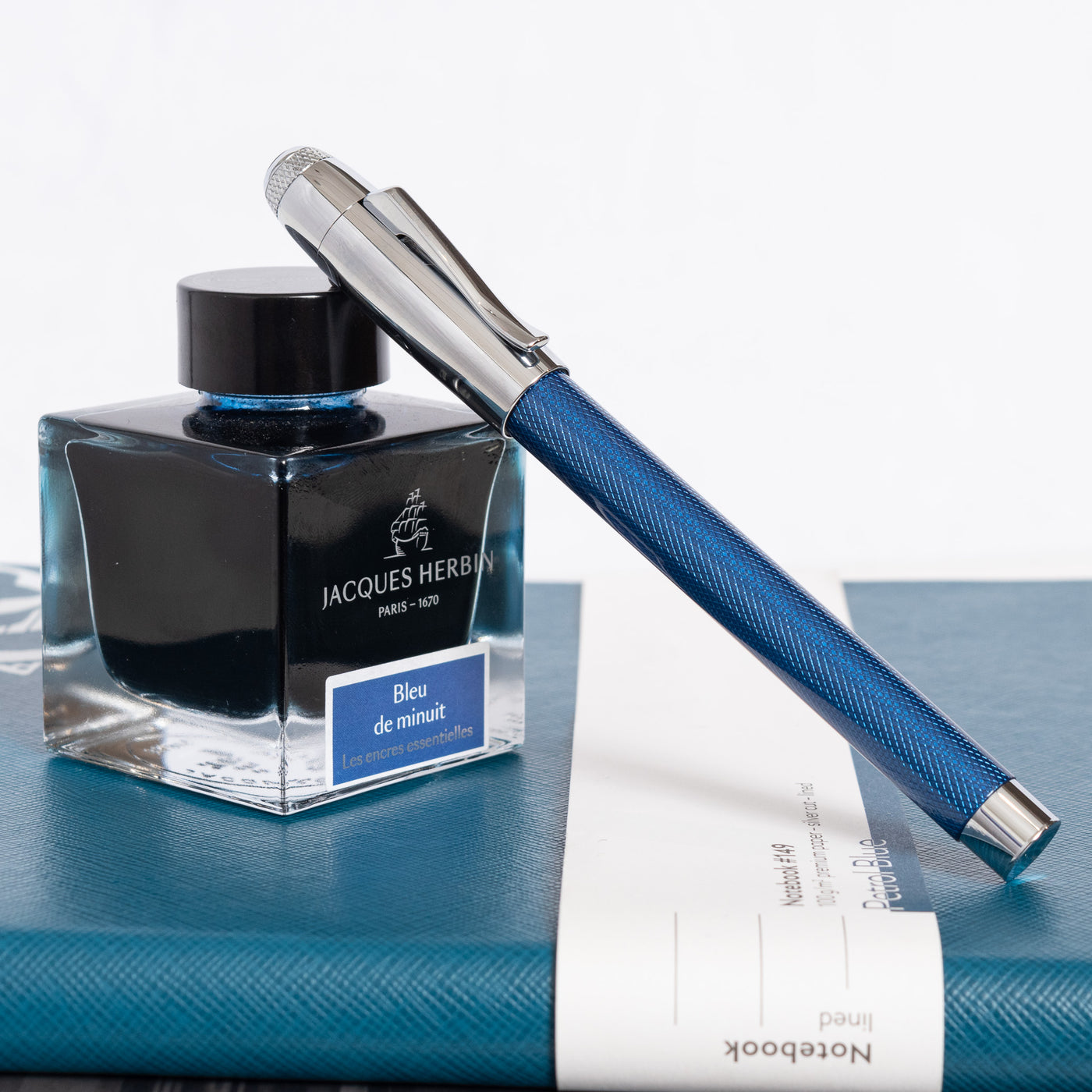Graf von Faber-Castell Bentley Sequin Blue Fountain Pen Capped
