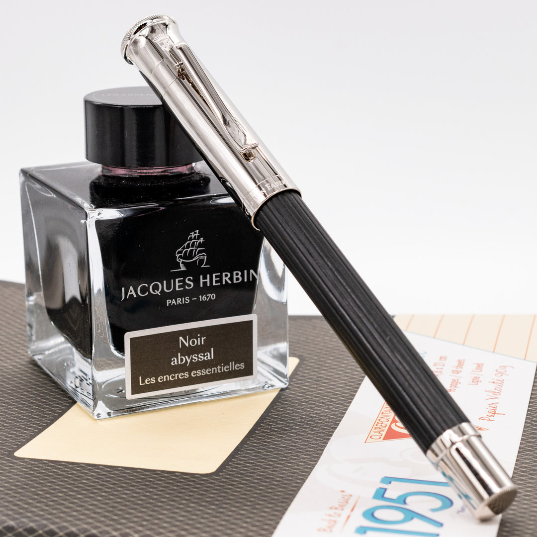 Graf-von-Faber-Castell-Classic