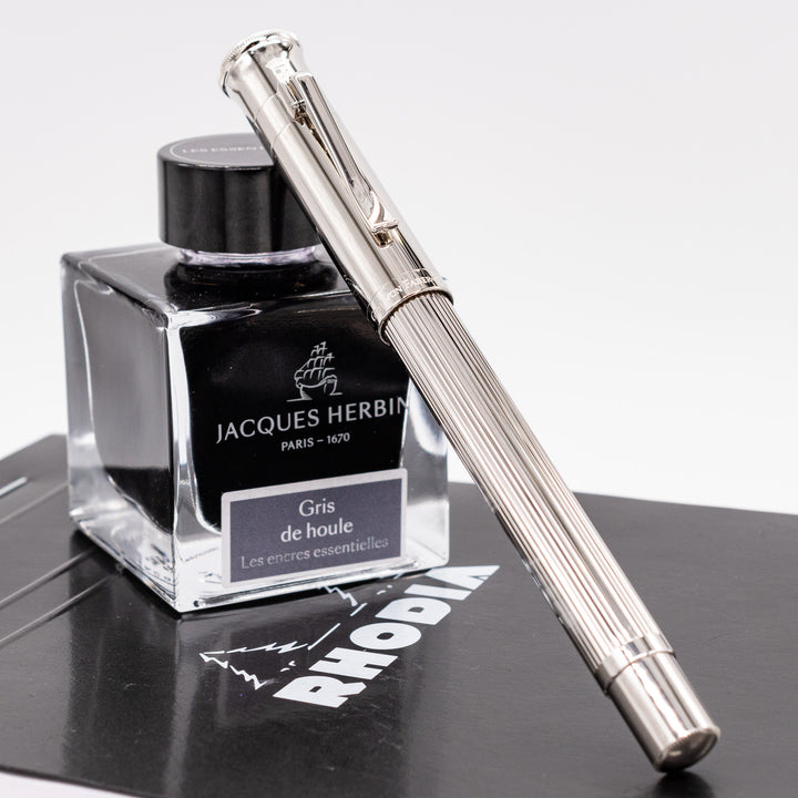 Graf von Faber-Castell メカニカルペンシル Graf von Faber-Castell Classic Fountain Pen - Platinum Plated