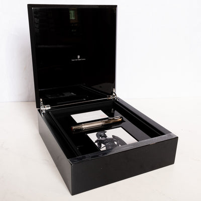 Graf von Faber-Castell Pen of the Year 2020 Sparta Fountain Pen Box