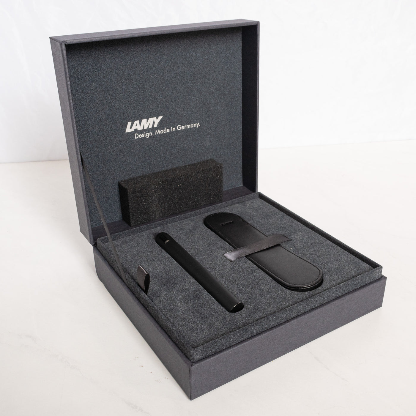 Lamy Dialog CC All Black Fountain Pen packaging